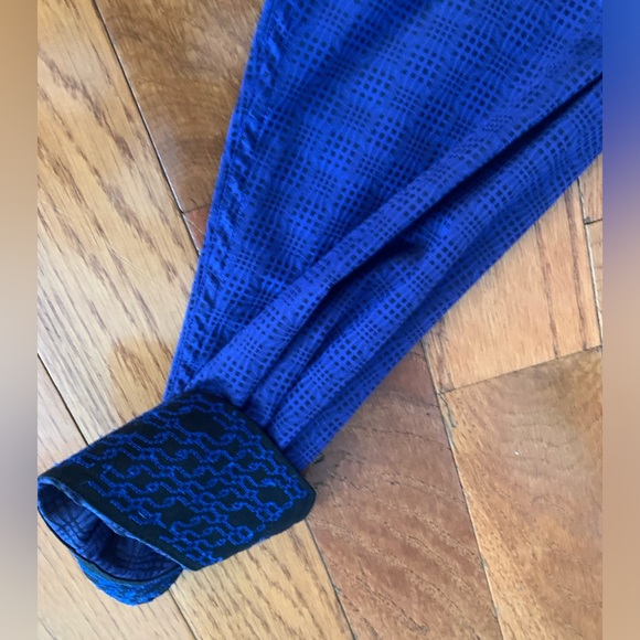 Robert Graham Button Down Size Medium Blue - Picture 2 of 3